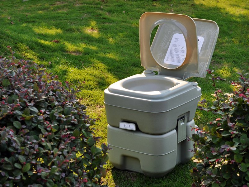 portable flush toilet go outdoors