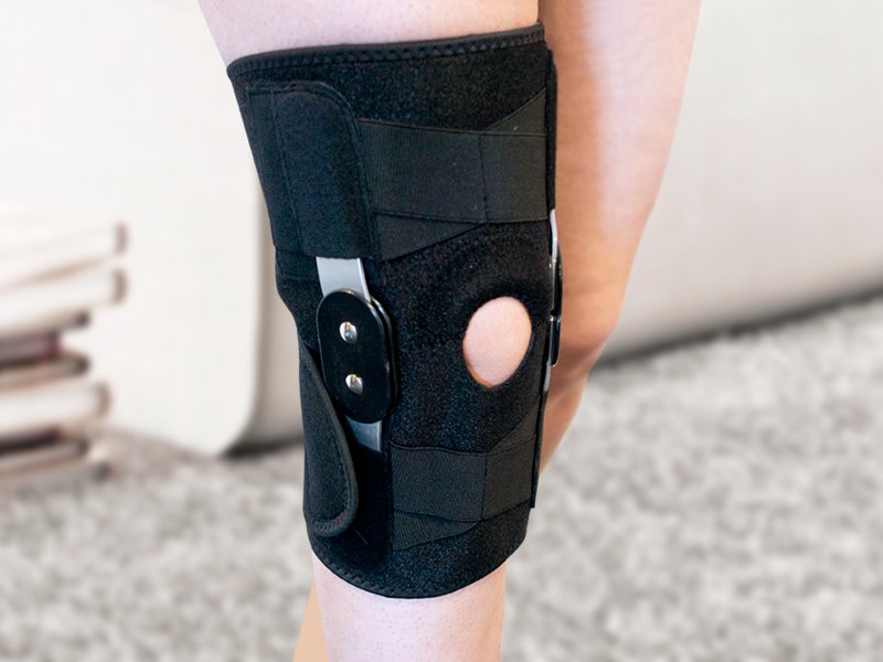 Hinged Neoprene Knee Support