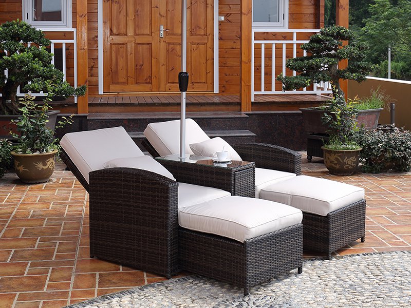 Outdoor Lounge Recliner Chairs & Bed with Table
